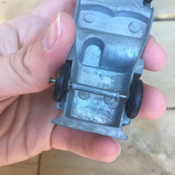 Vintage 1962 TootsieToy Jeep Army Truck Green - Picture 7 of 8